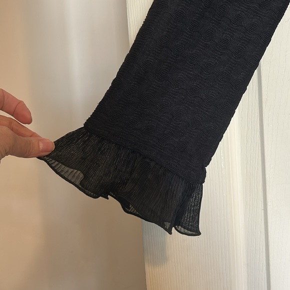 Blue Tassel Top Size Medium Black - Picture 4 of 7